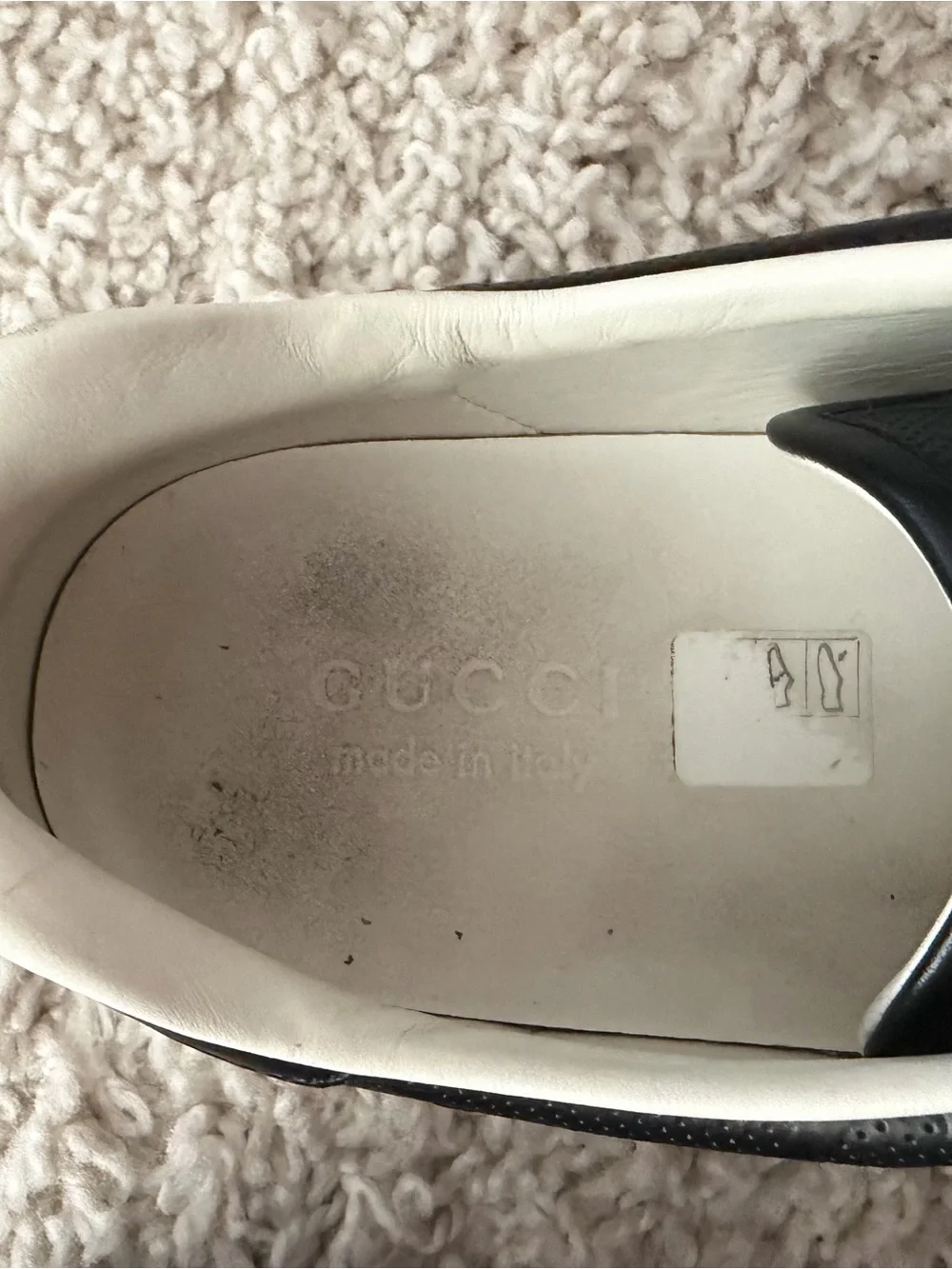 Gucci Black Leather Low-Top Sneakers